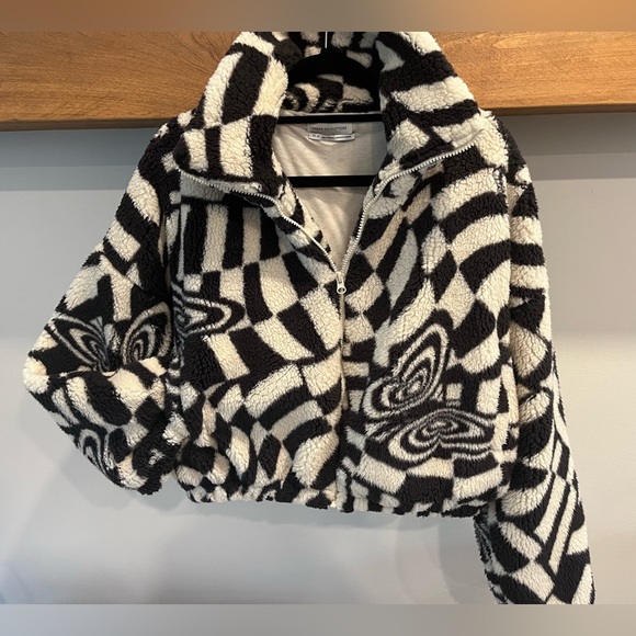 Urban Outfitters Black and White Teddy Jacket - Picture 2 of 16